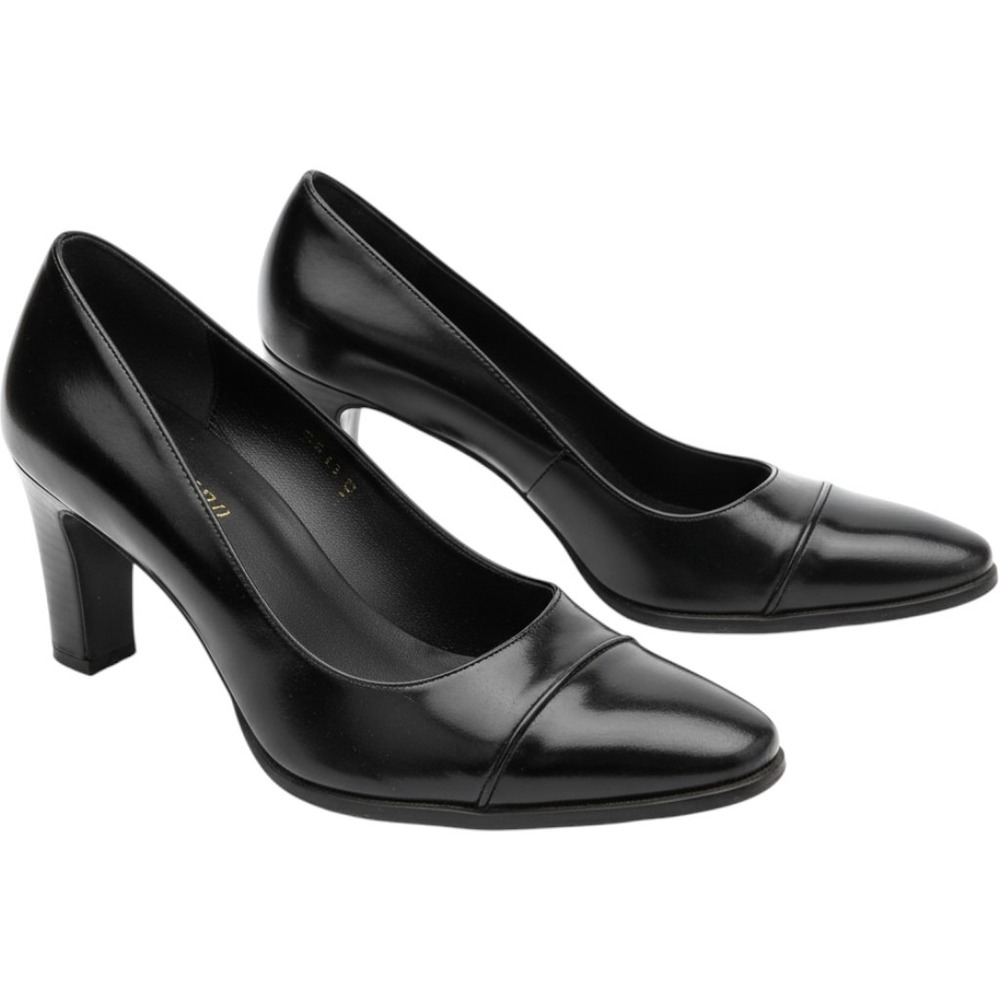 Lauren Ralph Lauren Black Leather Cap Toe Pumps Heels Size 8.5 AA Narrow